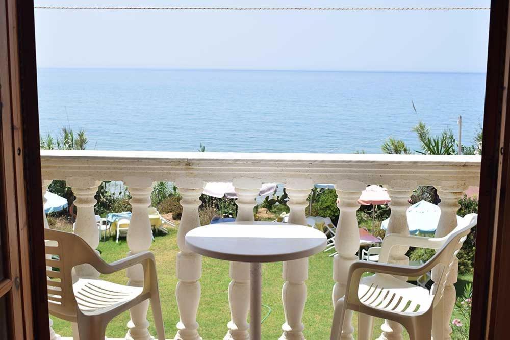 Sunset Bay Studios Agios Georgios  Exterior photo